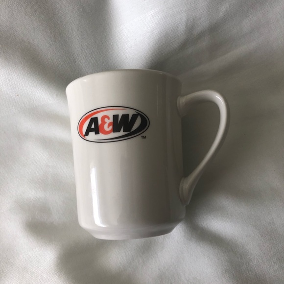 A & W MUG - 12 oz - CERAMIC - RARE DESIGN - BRAND NEW - 4” tall x 3” wide - Picture 2 of 13